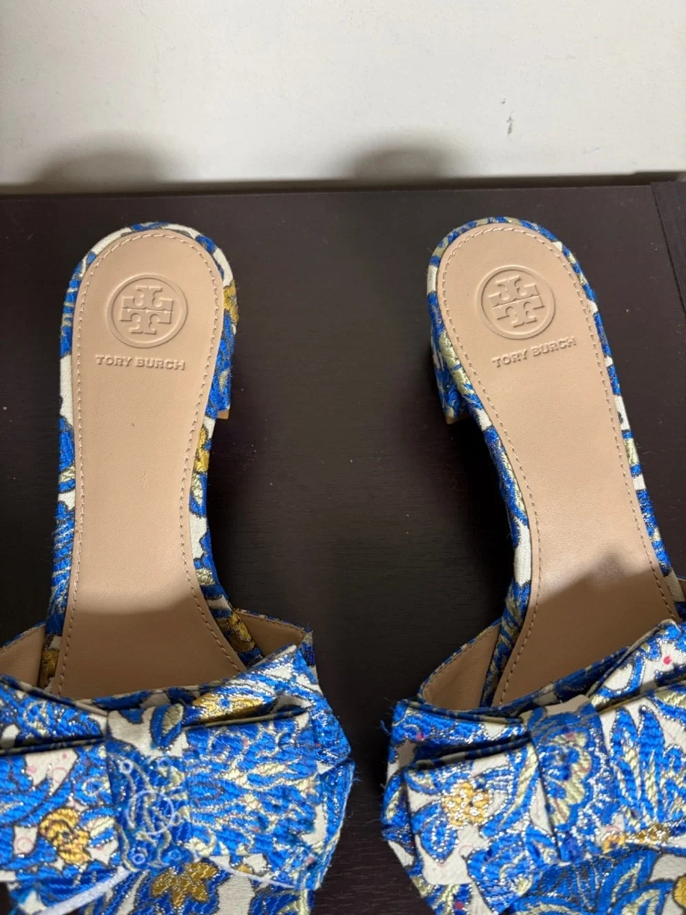 Tory Burch Valentina 45mm bow slide heels blue floral brocade logo Sz 7.5